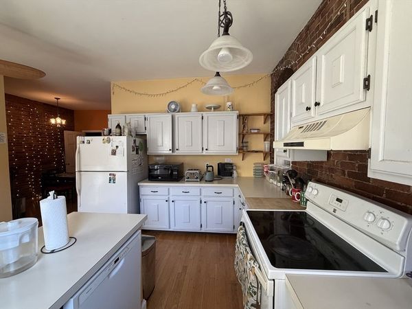 33 Kent St., Unit 3, Brookline, MA 02445
