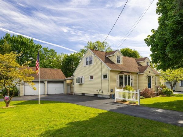 401 Hinchey Road , Rochester, NY 14624