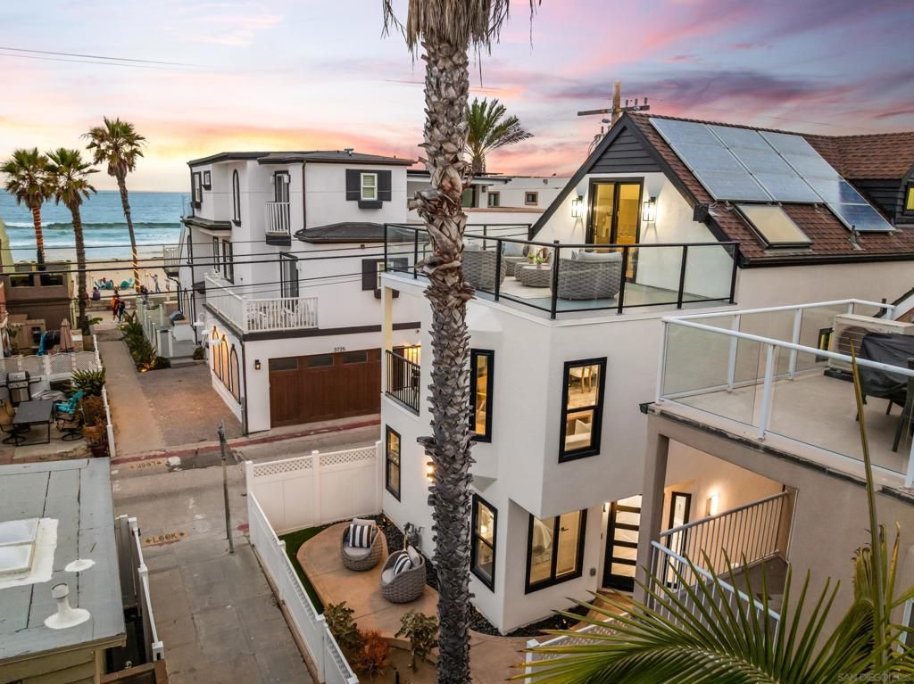 3721 Strandway, San Diego, CA 92109 Main Photo