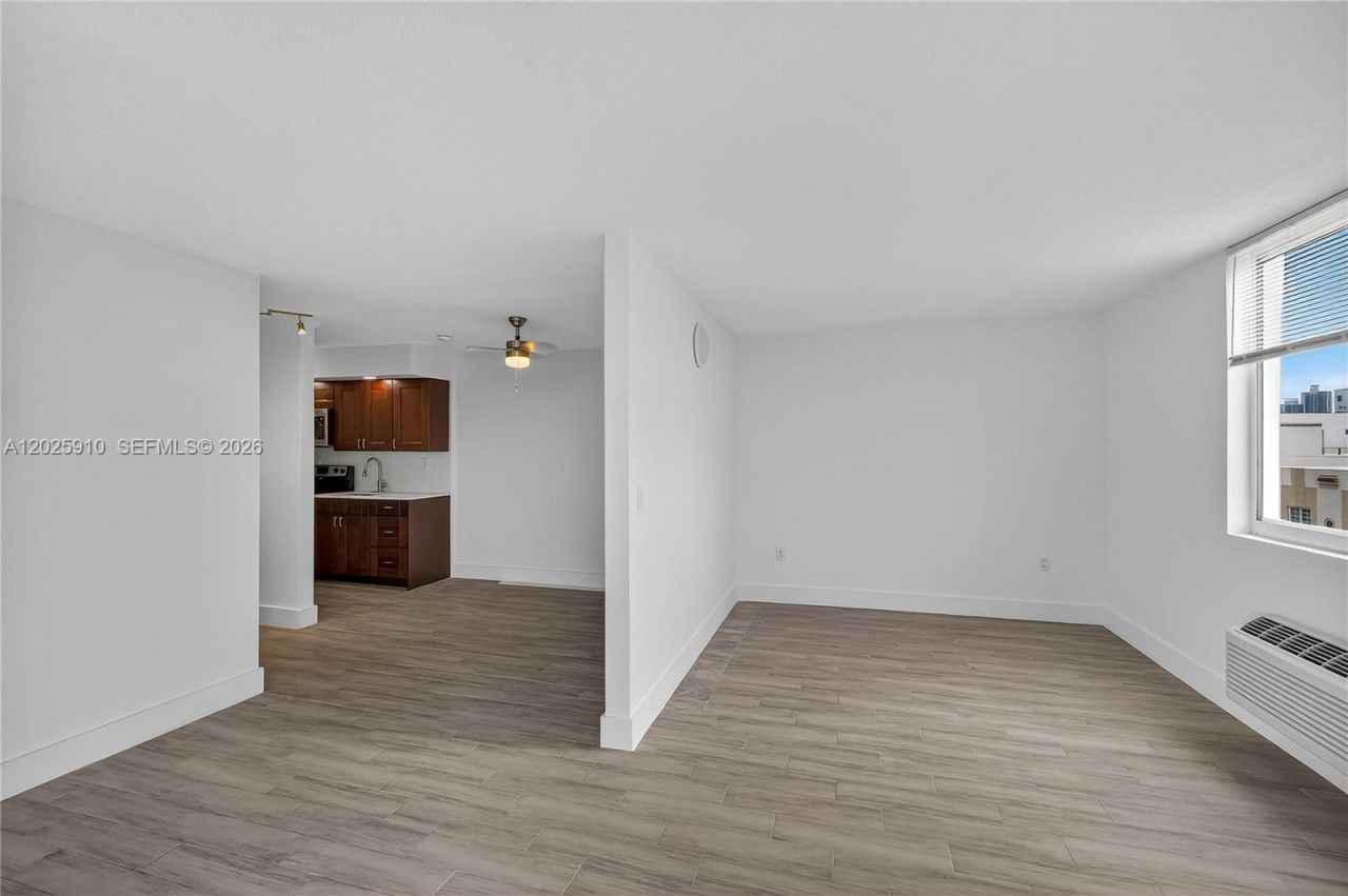 1255 Collins Ave, Unit 504, Miami Beach, FL 33139 Photo