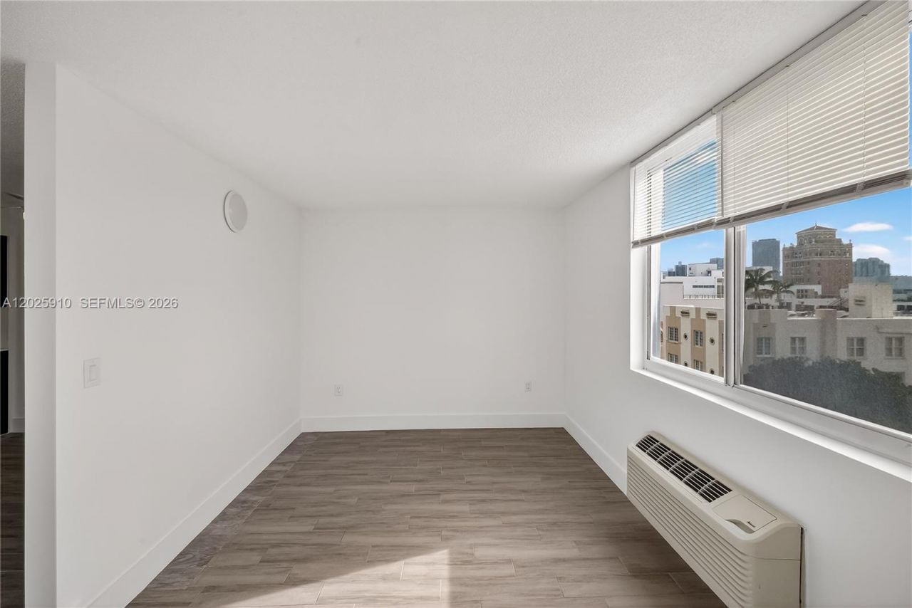 1255 Collins Ave, Unit 504, Miami Beach, FL 33139 Photo