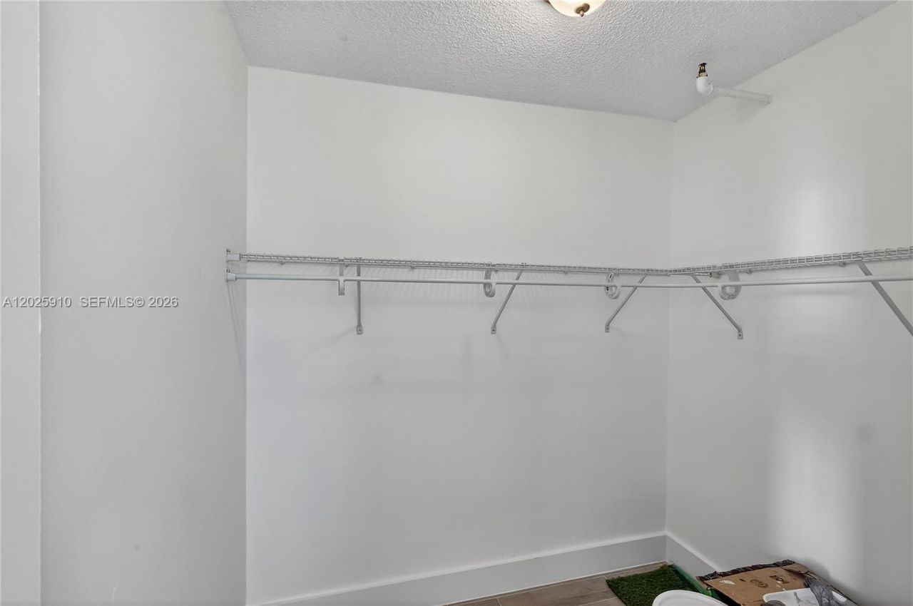 1255 Collins Ave, Unit 504, Miami Beach, FL 33139 Photo