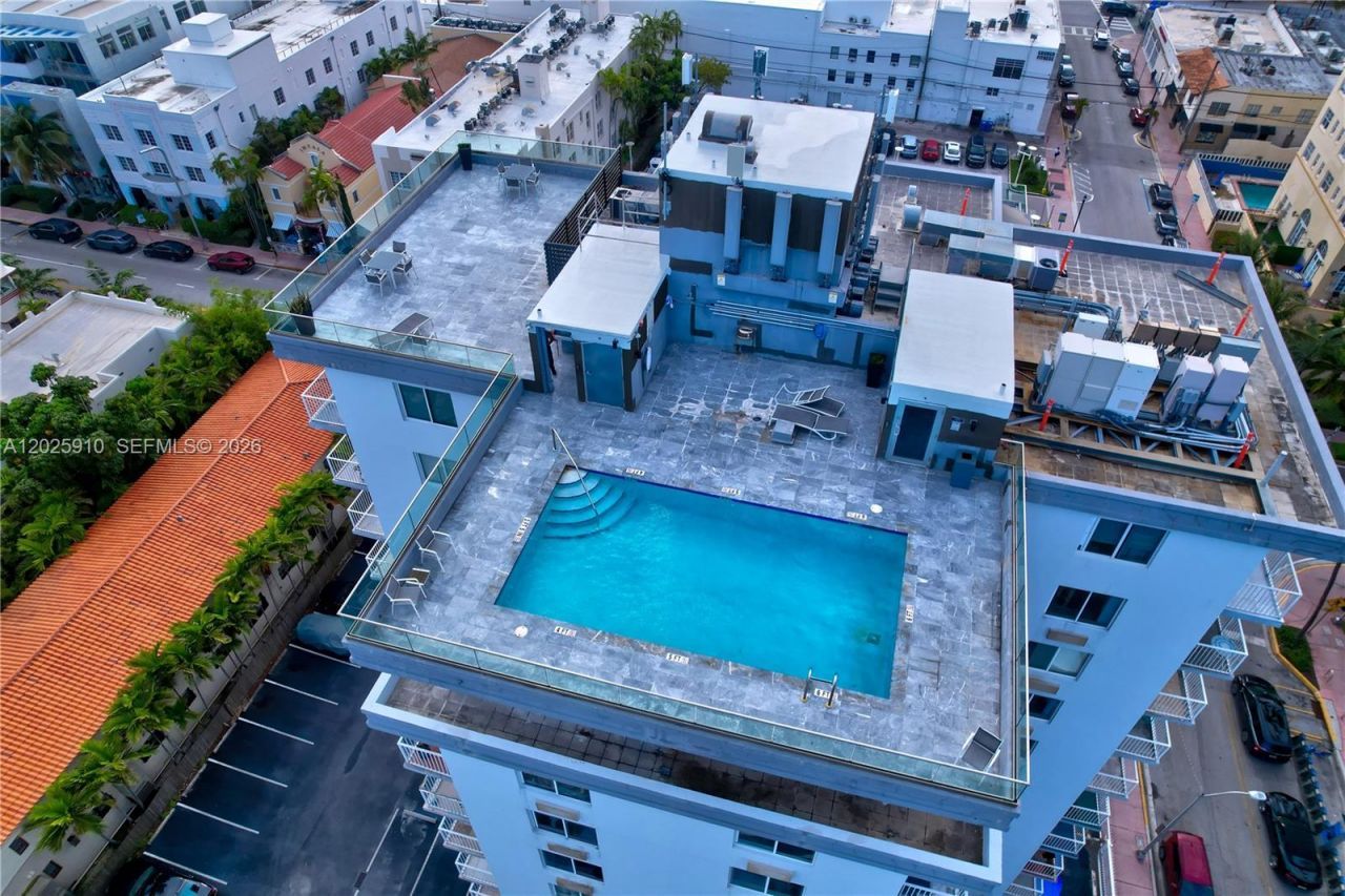 1255 Collins Ave, Unit 504, Miami Beach, FL 33139 Photo