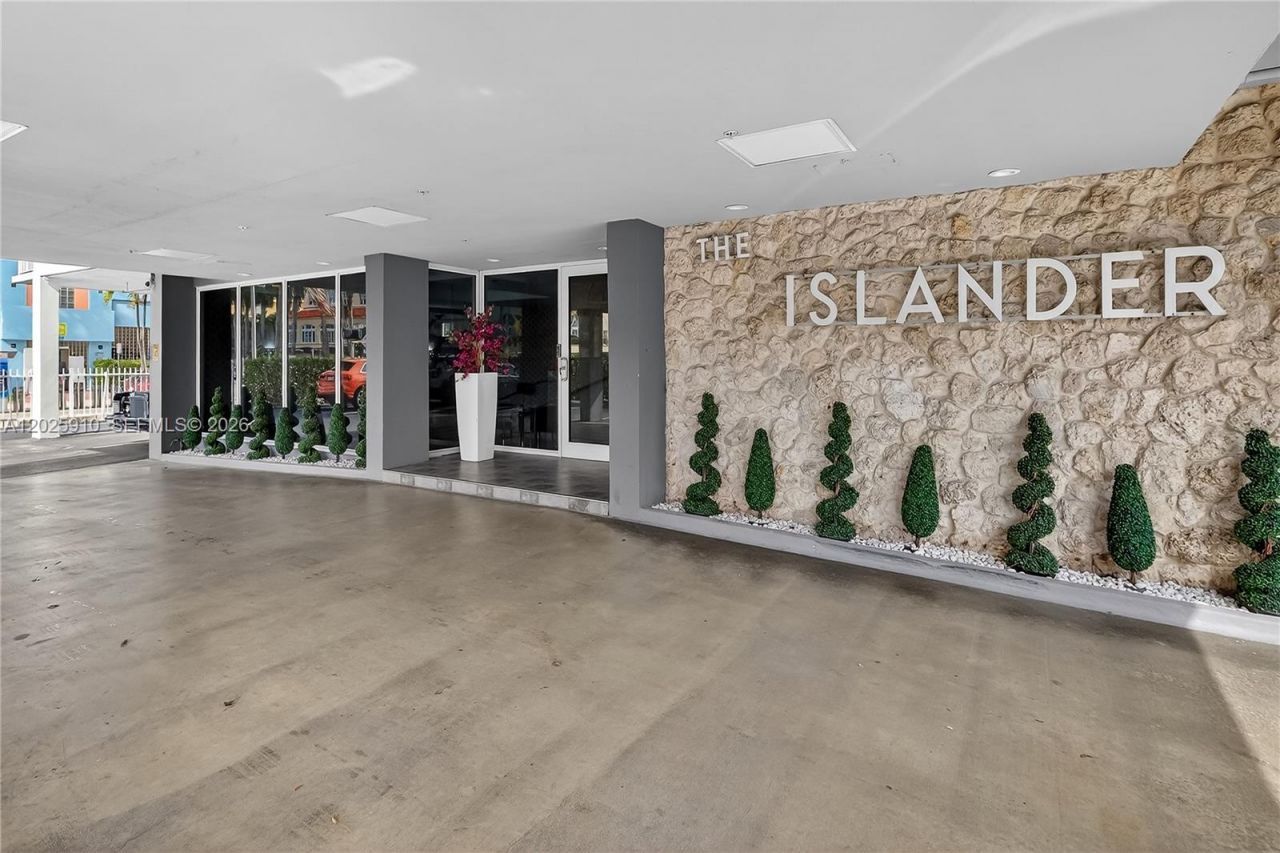 1255 Collins Ave, Unit 504, Miami Beach, FL 33139 Photo