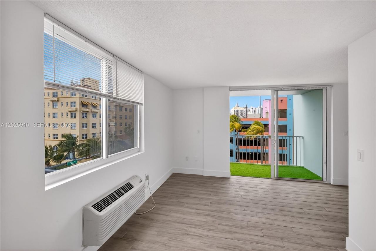 1255 Collins Ave, Unit 504, Miami Beach, FL 33139 Photo