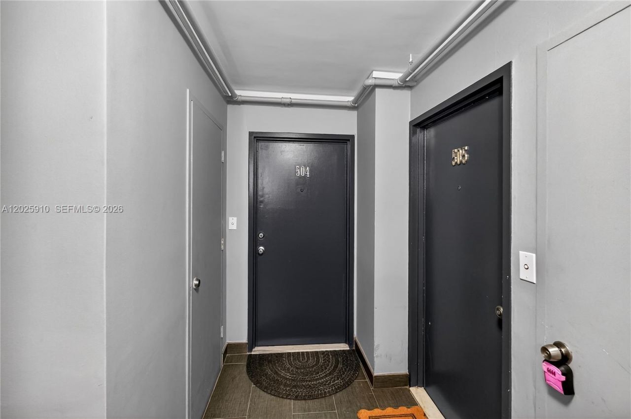 1255 Collins Ave, Unit 504, Miami Beach, FL 33139 Photo