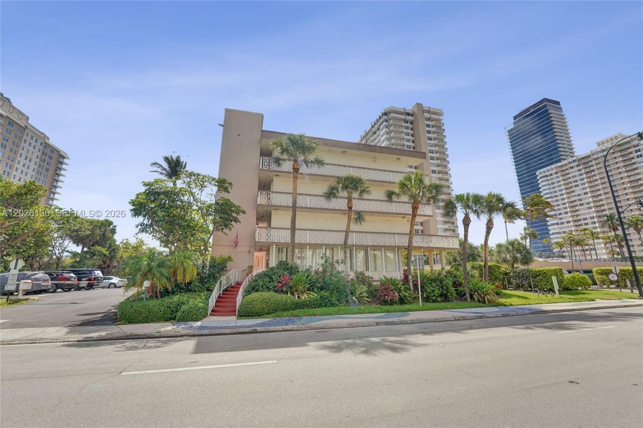 1936 S Ocean Dr , Unit 4C, Hallandale Beach, FL 33009 Photo