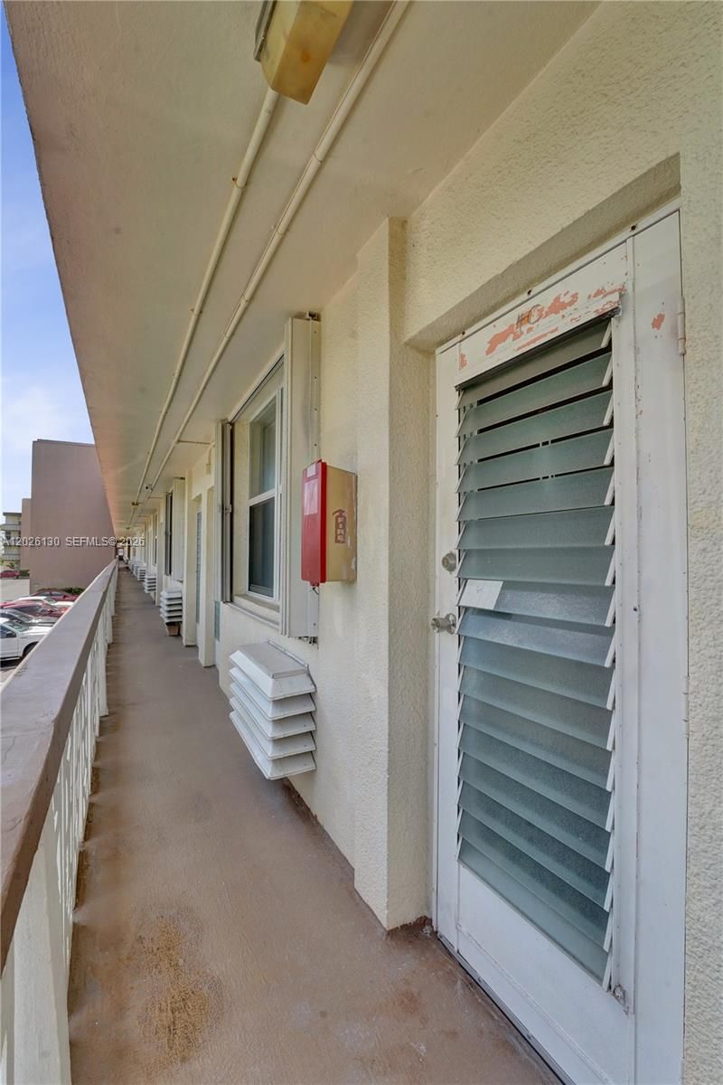 1936 S Ocean Dr , Unit 4C, Hallandale Beach, FL 33009 Photo