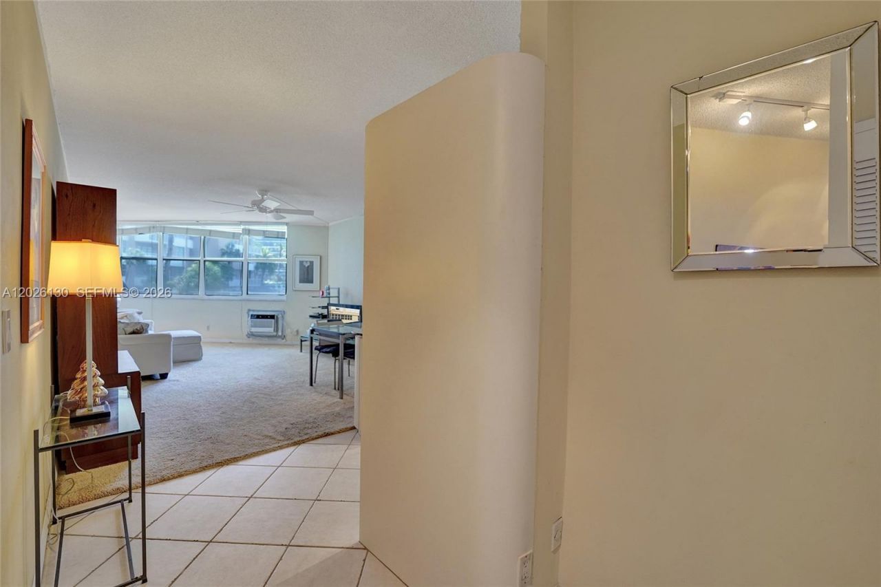 1936 S Ocean Dr , Unit 4C, Hallandale Beach, FL 33009 Photo