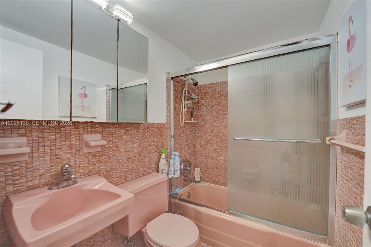1936 S Ocean Dr , Unit 4C, Hallandale Beach, FL 33009 Photo