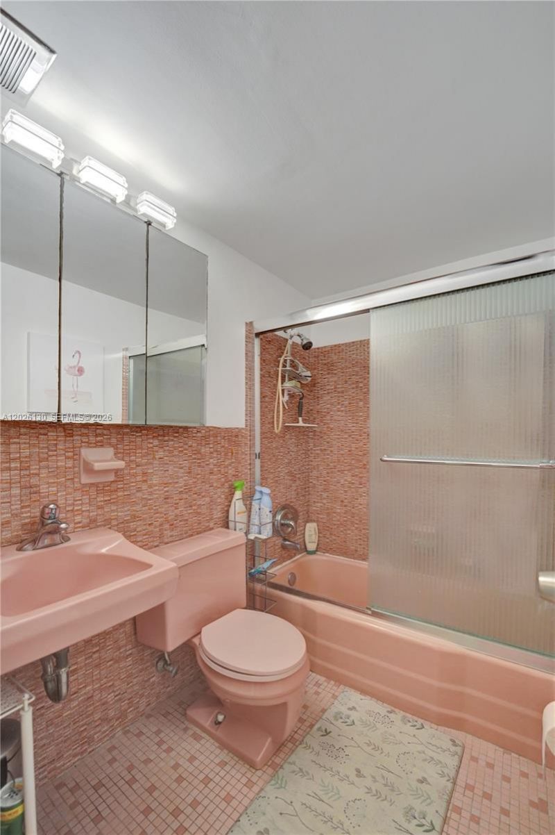 1936 S Ocean Dr , Unit 4C, Hallandale Beach, FL 33009 Photo