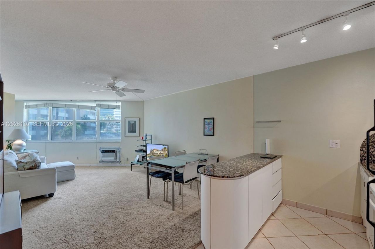 1936 S Ocean Dr , Unit 4C, Hallandale Beach, FL 33009 Photo