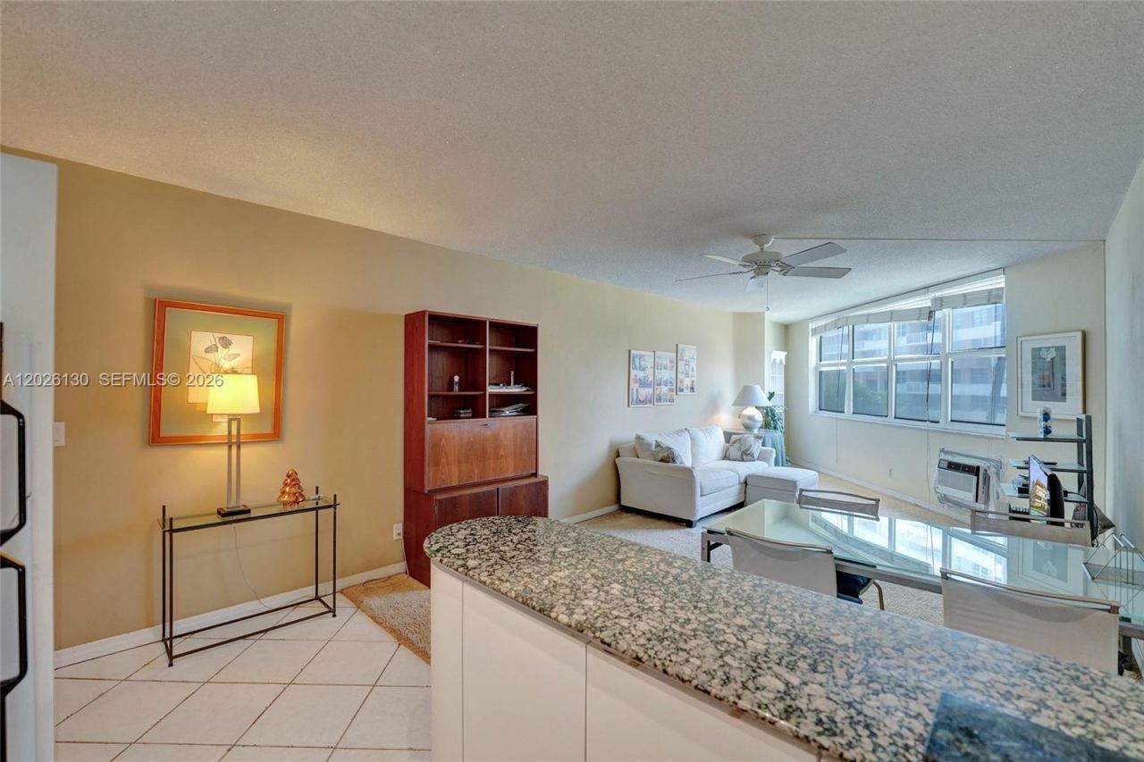1936 S Ocean Dr , Unit 4C, Hallandale Beach, FL 33009 Photo