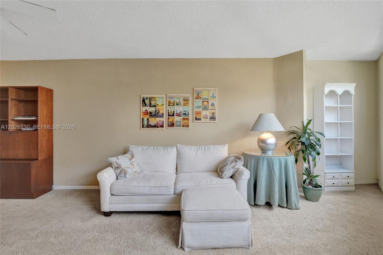 1936 S Ocean Dr , Unit 4C, Hallandale Beach, FL 33009 Photo
