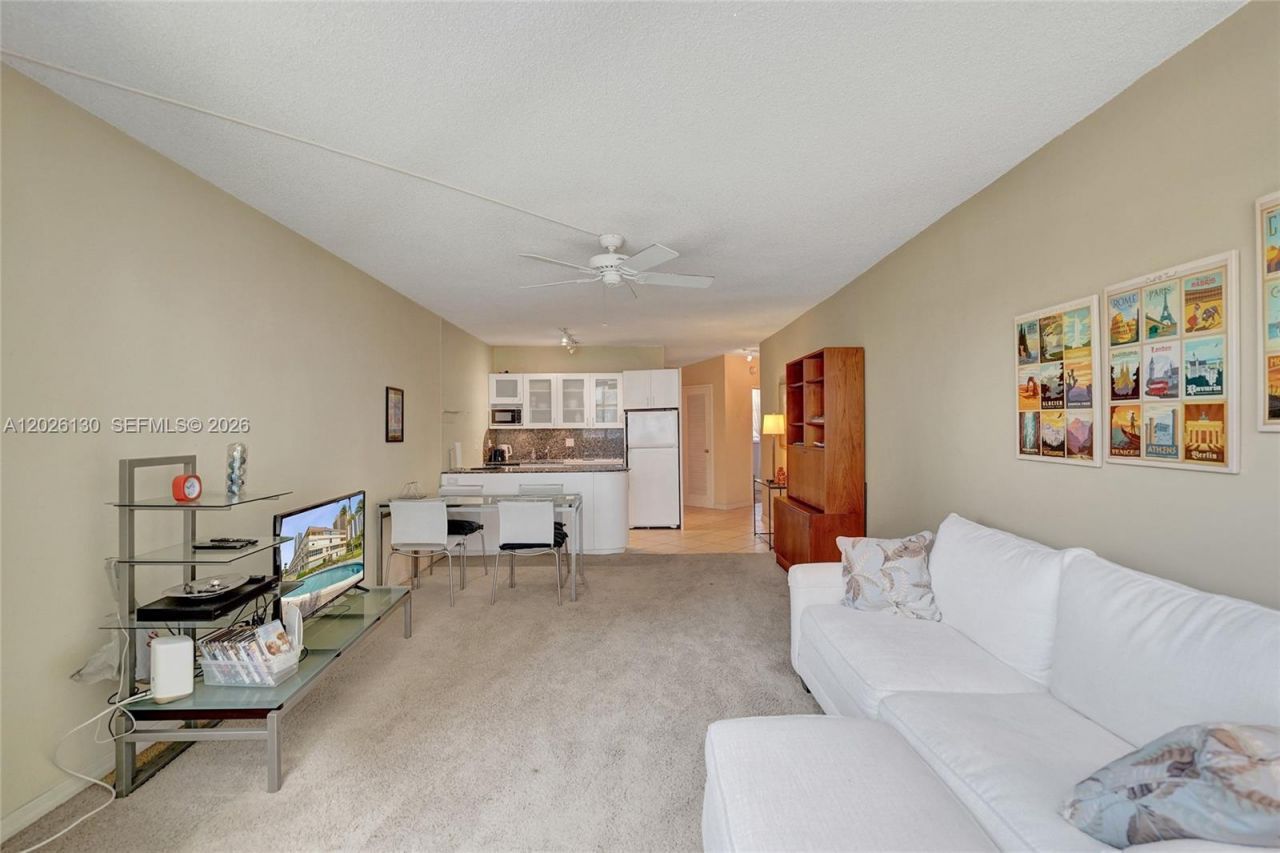 1936 S Ocean Dr , Unit 4C, Hallandale Beach, FL 33009 Photo