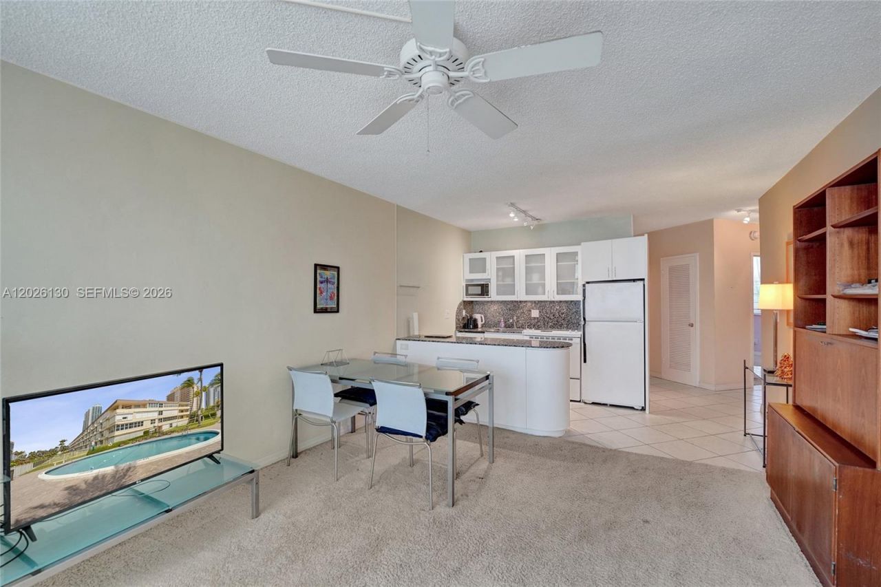 1936 S Ocean Dr , Unit 4C, Hallandale Beach, FL 33009 Photo