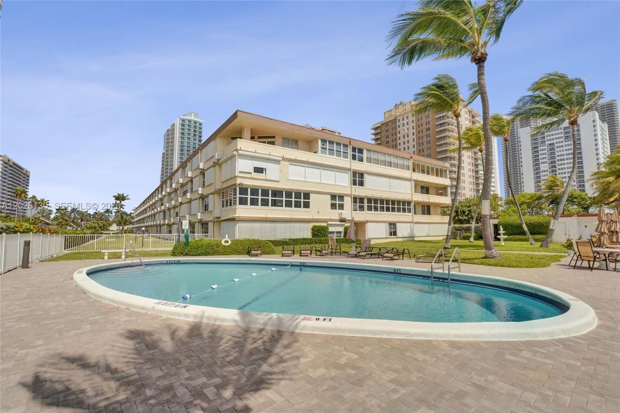 1936 S Ocean Dr , Unit 4C, Hallandale Beach, FL 33009 Photo