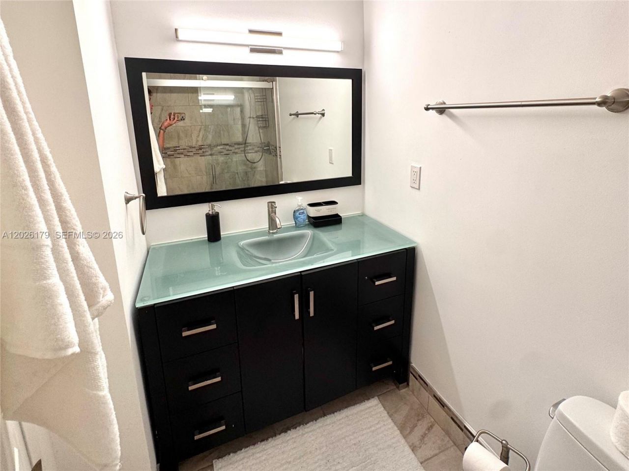 2899 Collins Ave, Unit 1433, Miami Beach, FL 33140 Photo