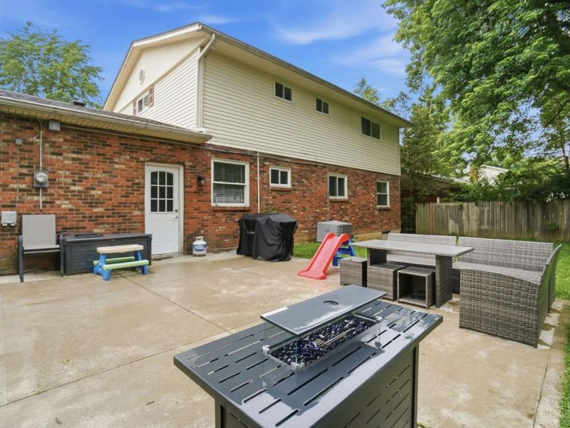 1728 Rockhurst Lane, Cincinnati, OH 45255 Photo 23