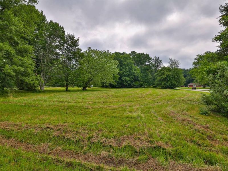 741 Odenwald Drive, Perry Twp, OH 45118 Photo 3