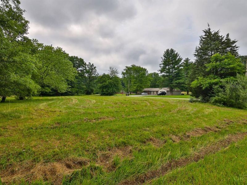 741 Odenwald Drive, Perry Twp, OH 45118 Photo 4