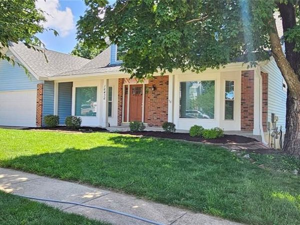 16436 Green Pines Drive, Wildwood, MO 63011