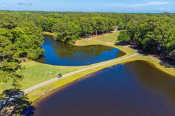 1550 Spinnaker Dr.  photo 4