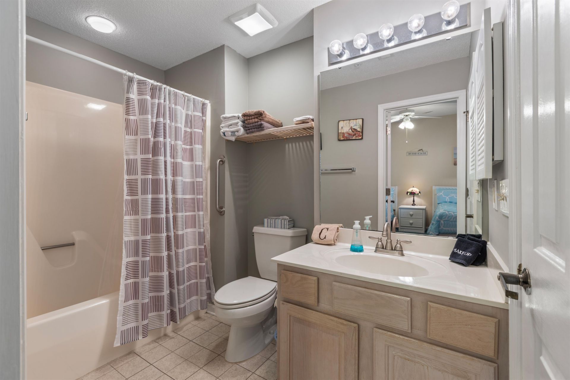 1550 Spinnaker Dr.  Photo 23