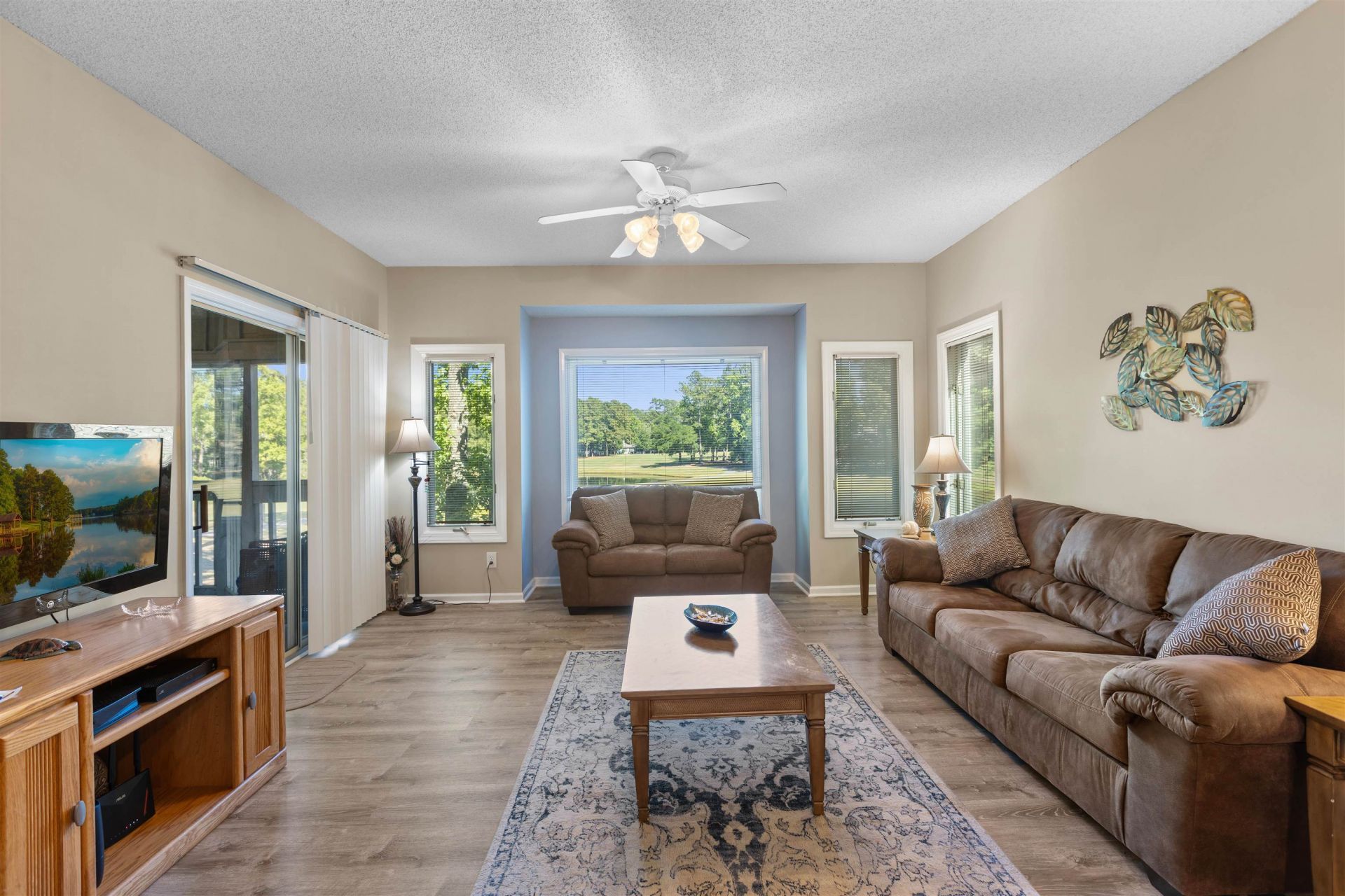 1550 Spinnaker Dr.  Photo 5