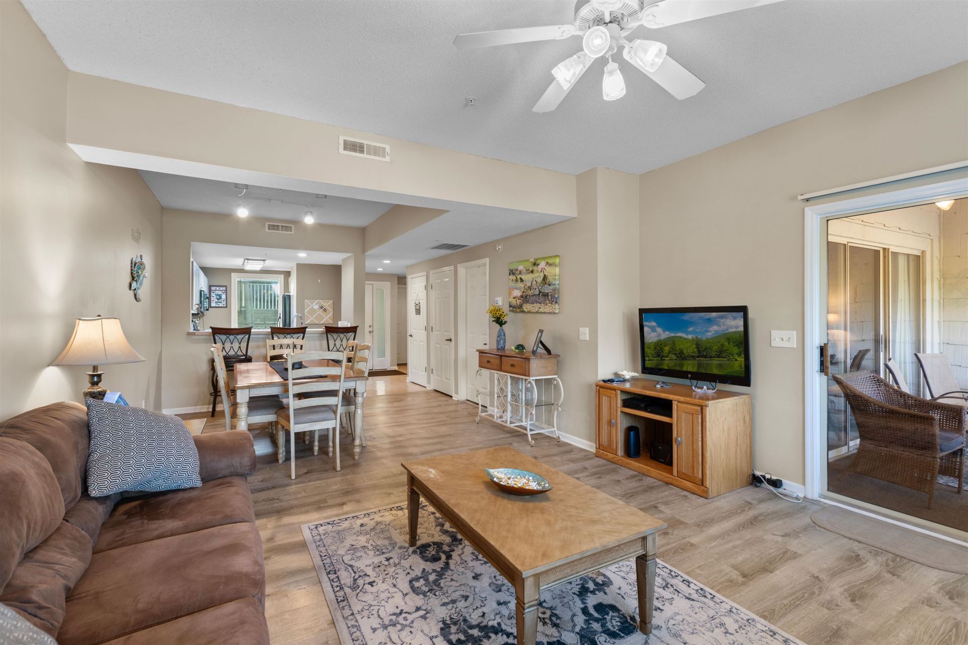 1550 Spinnaker Dr.  Photo 6