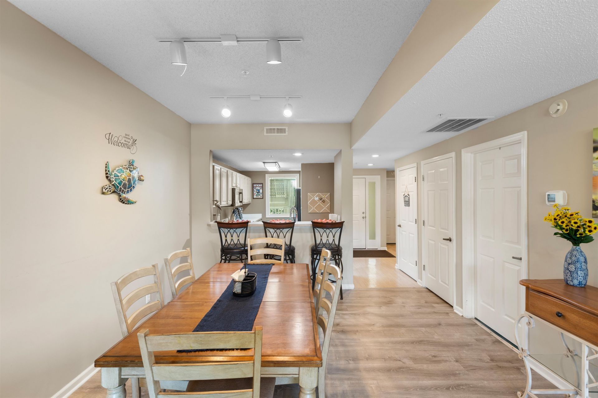 1550 Spinnaker Dr.  Photo 7