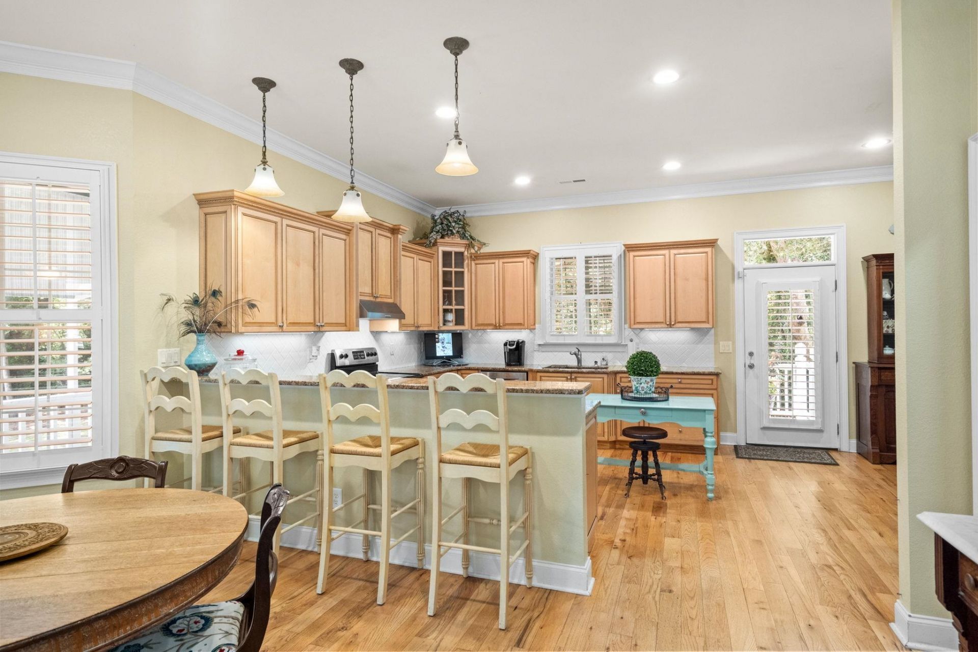 7 Gillette Pl.  Photo 19