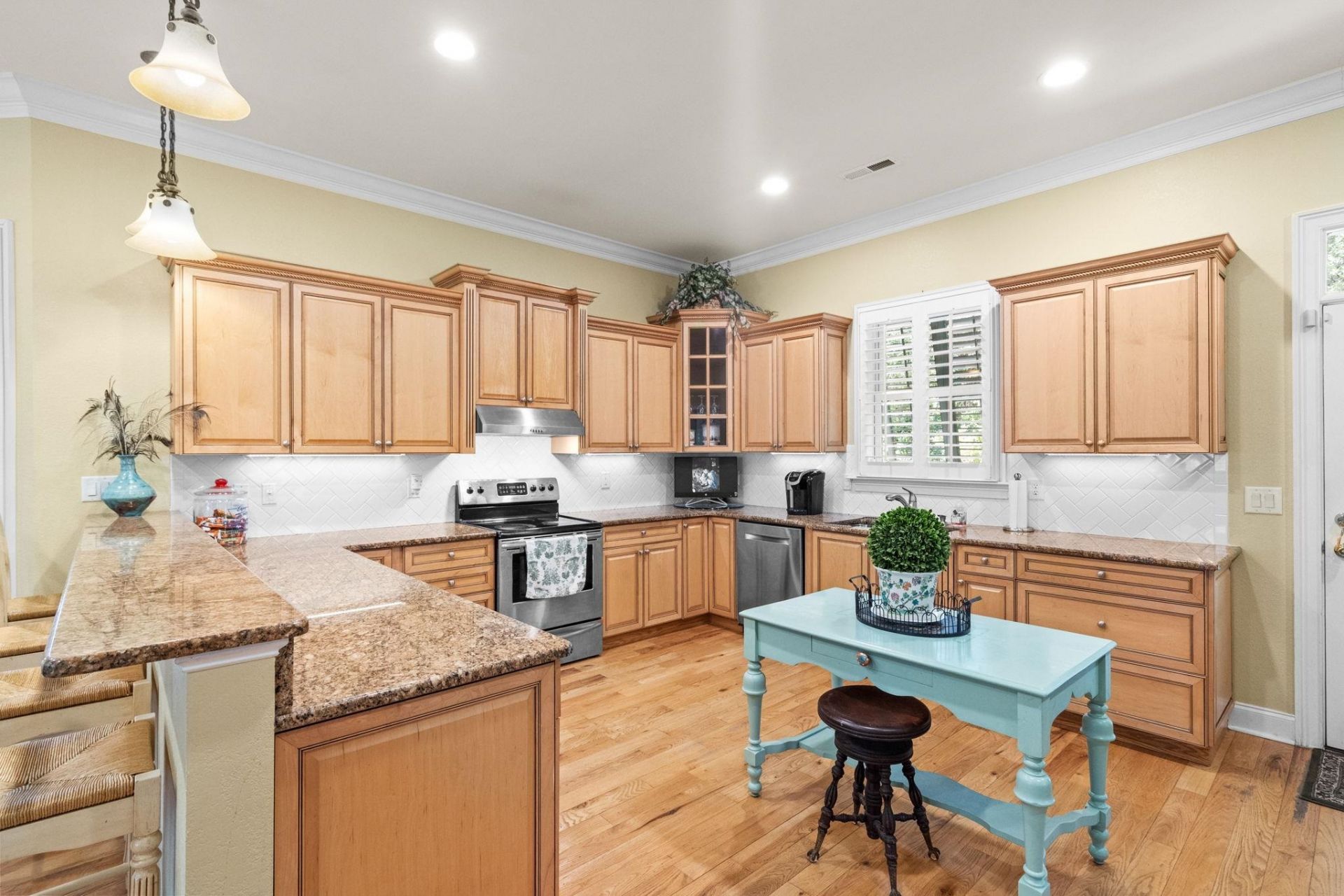 7 Gillette Pl.  Photo 23