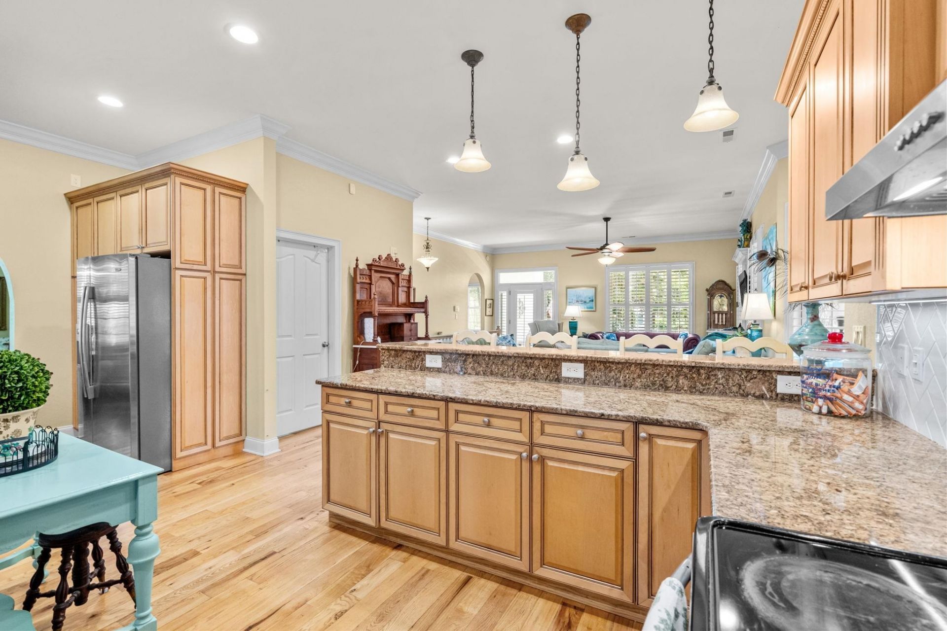 7 Gillette Pl.  Photo 24