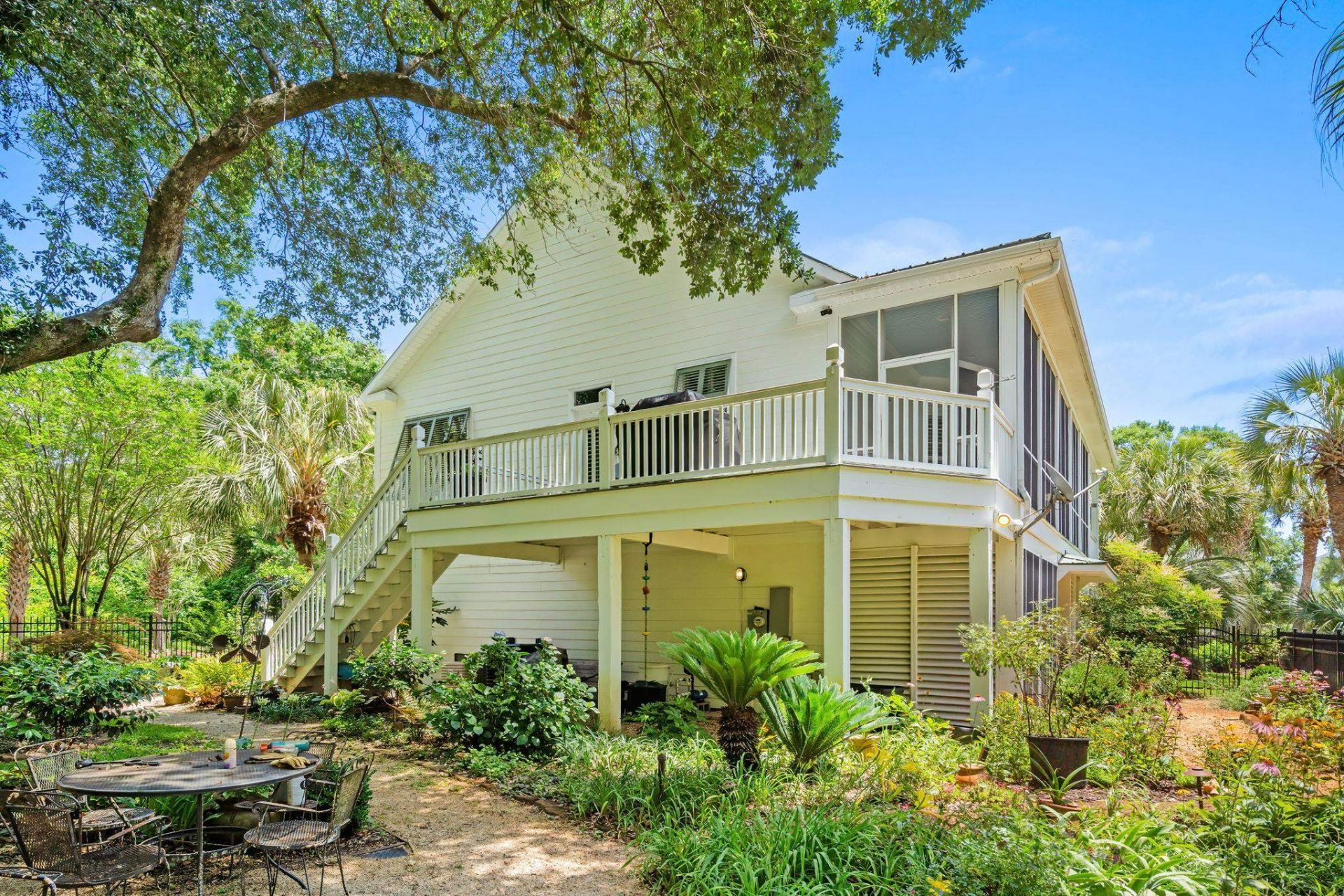7 Gillette Pl.  Photo 45
