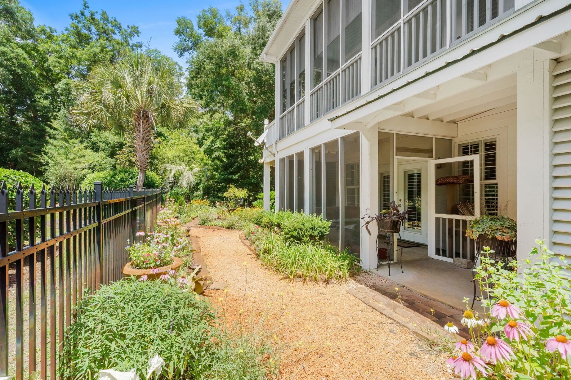 7 Gillette Pl.  Photo 56