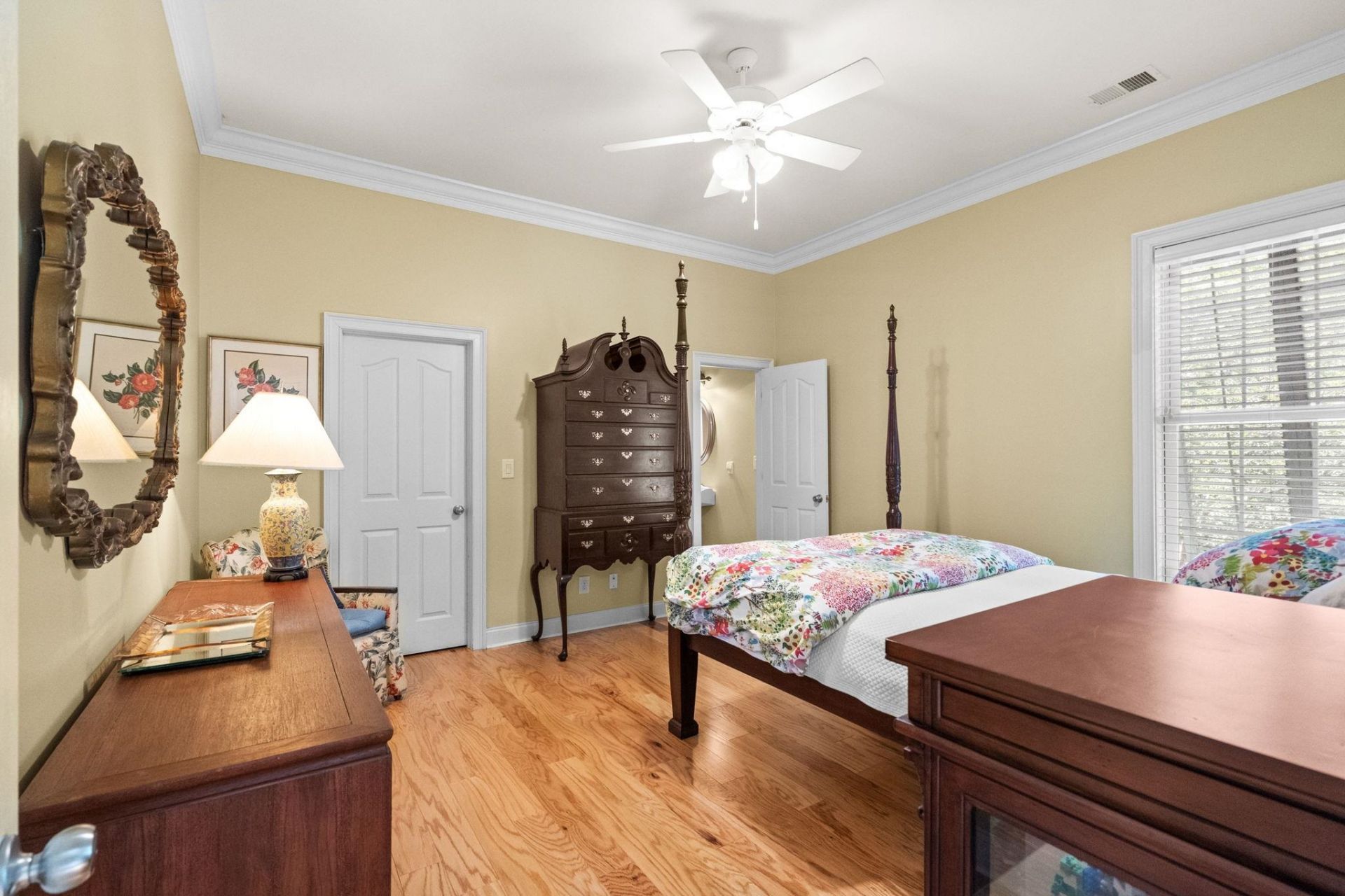 7 Gillette Pl.  Photo 63
