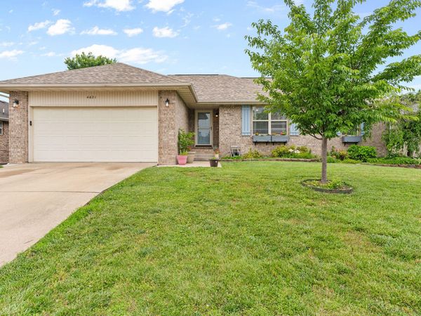 4621 S Ridgeview Avenue , Battlefield, MO 65619