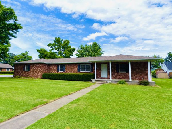 103 W Blair Drive , Stockton, MO 65785