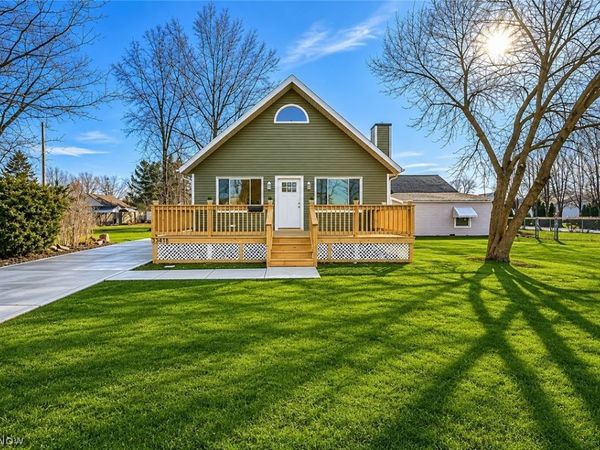 33418 Lake Shore Boulevard , Willowick, OH 44095