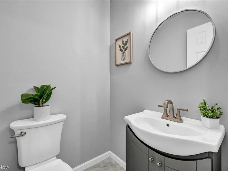 33418 Lake Shore Boulevard , Willowick, OH 44095 Photo 24
