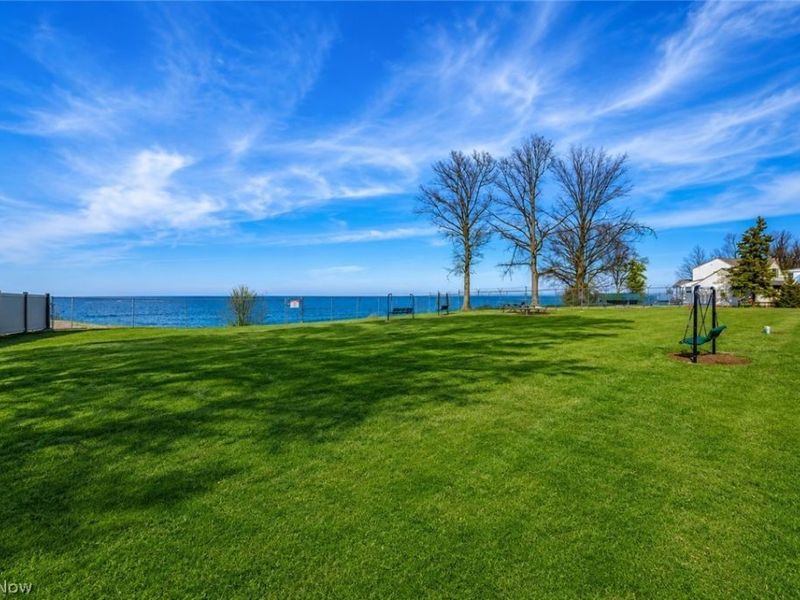 33418 Lake Shore Boulevard , Willowick, OH 44095 Photo 37