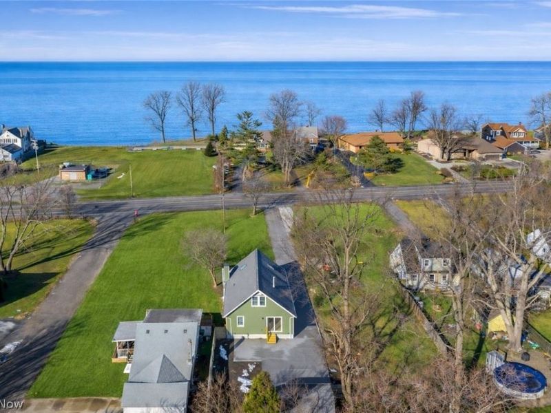 33418 Lake Shore Boulevard , Willowick, OH 44095 Photo 5