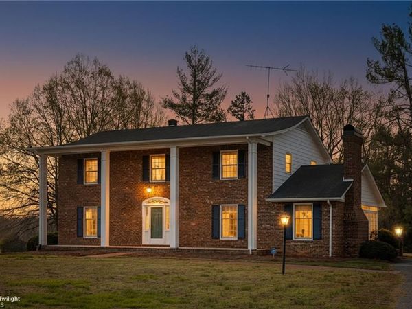 1836 Nc Highway 87 , Reidsville, NC 27320