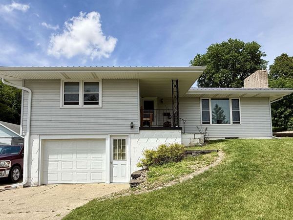 702 Chicago Street, Audubon, IA 50025