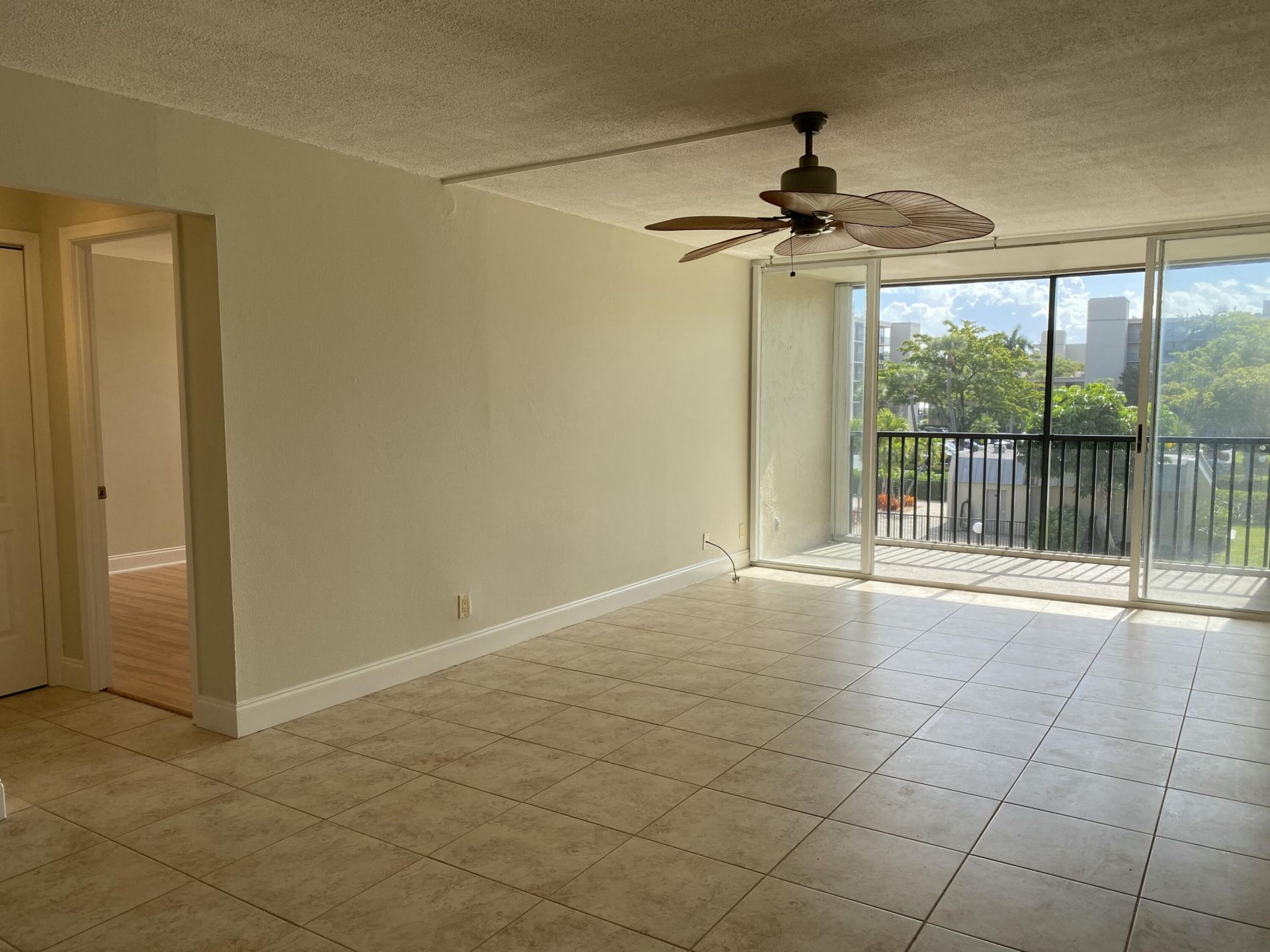 4 Royal Palm Way, Unit 308, Boca Raton, FL 33432 Photo