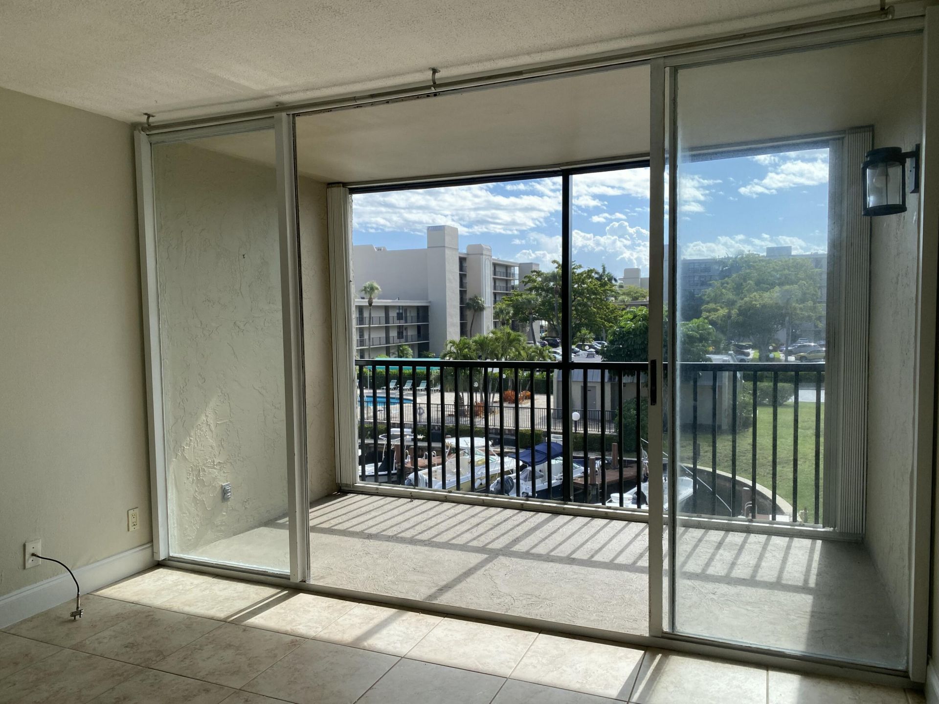 4 Royal Palm Way, Unit 308, Boca Raton, FL 33432 Photo