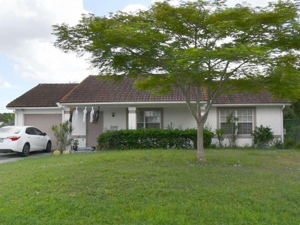 1189 SW Broadview Street, Port St. Lucie, FL 34983