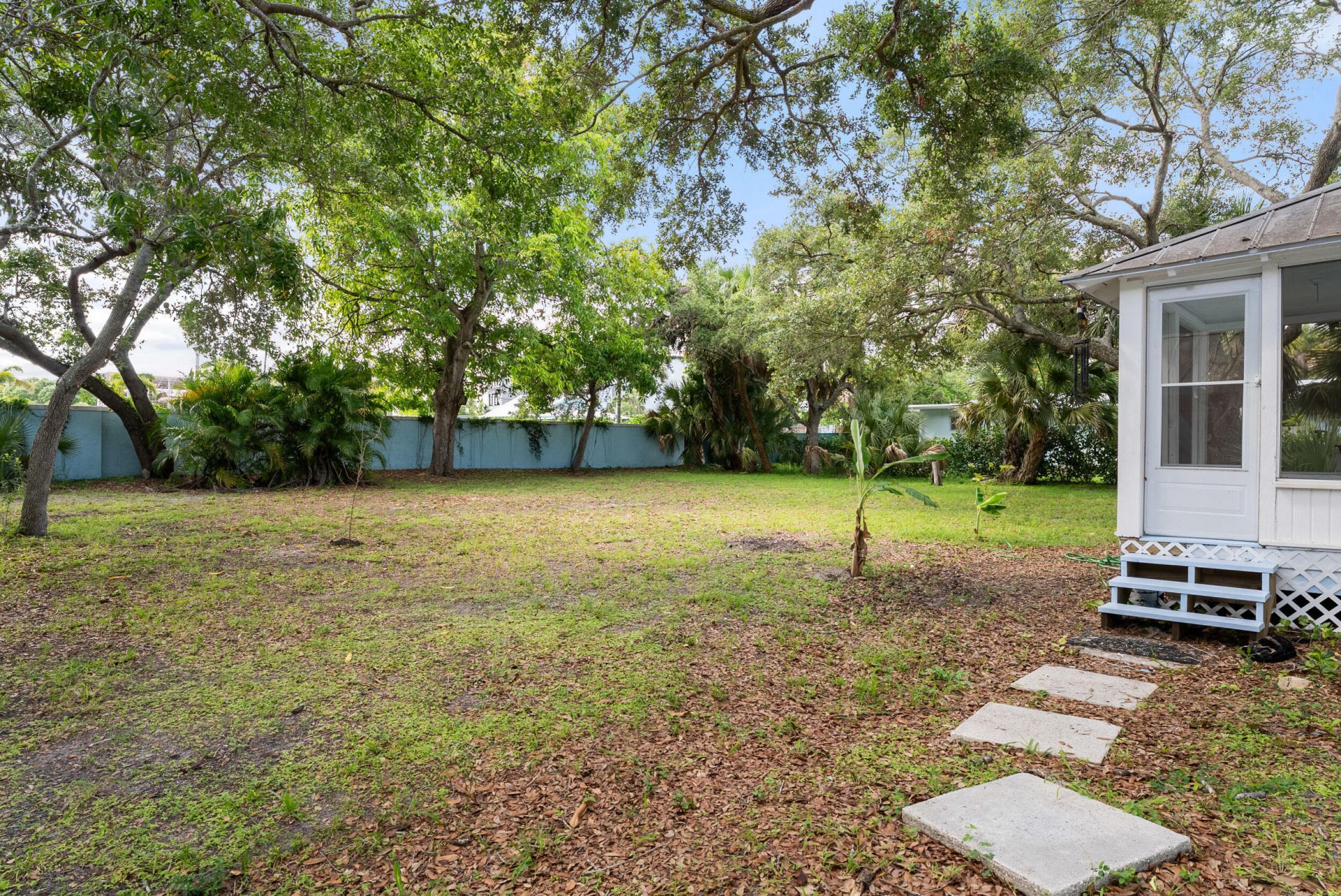633 SW Cleveland Avenue, Stuart, FL 34994 Photo