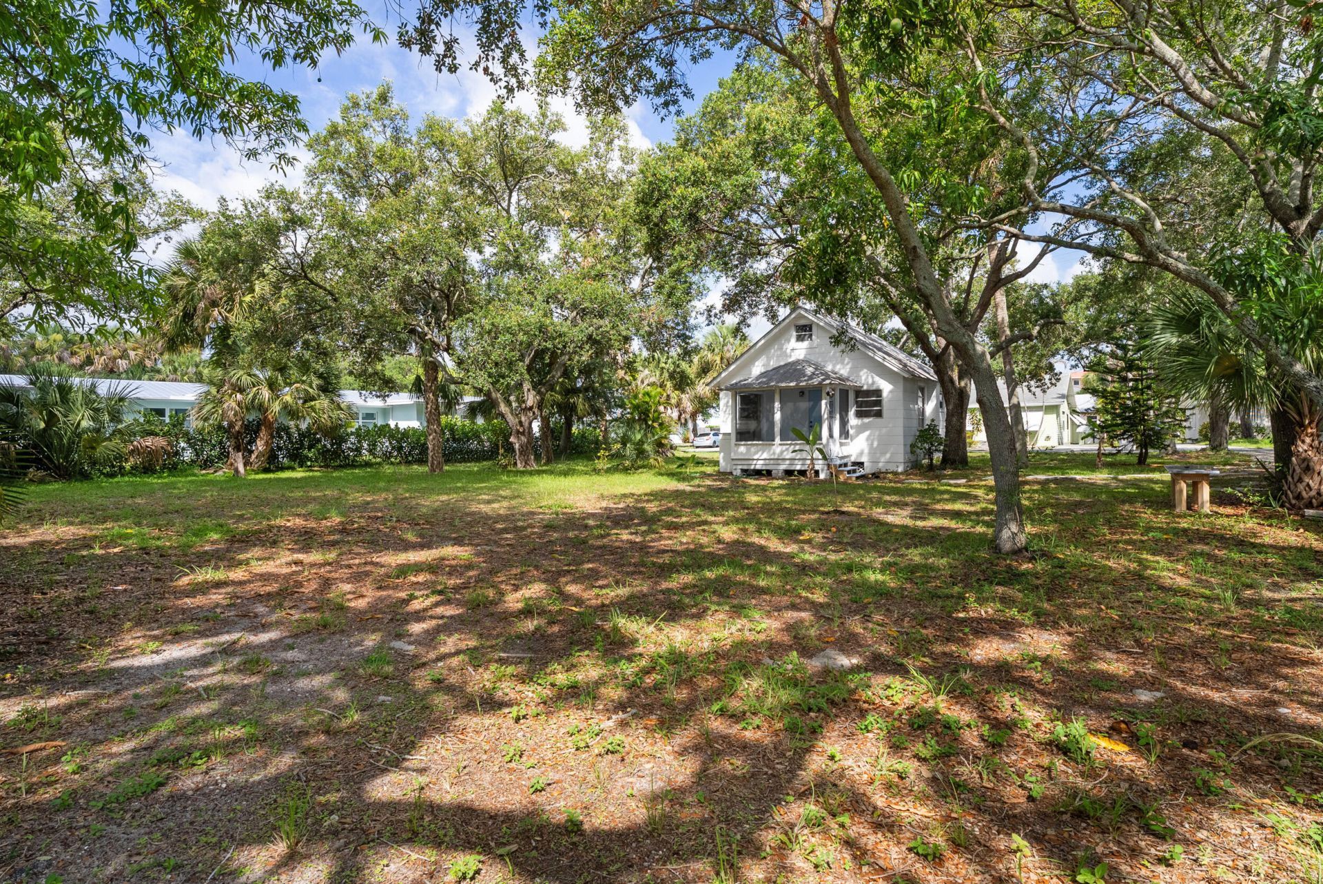 633 SW Cleveland Avenue, Stuart, FL 34994 Photo